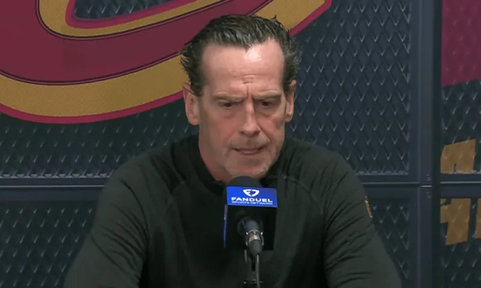 星空体育-输湖人发布会！阿特金森被詹东打服，回应莫布利低迷，点众多问题|骑士|东契奇|莫布利;贾斯廷-安德森|克利夫兰骑士队|洛杉矶湖人队_新浪新闻